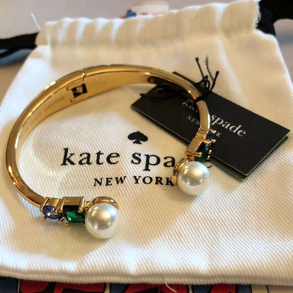 Authentic New with tag & dust bag kate spade Gold hinged Cuff Bracelet - Picture 2 of 9